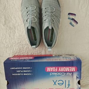 Skechers Light Gray Sneakers